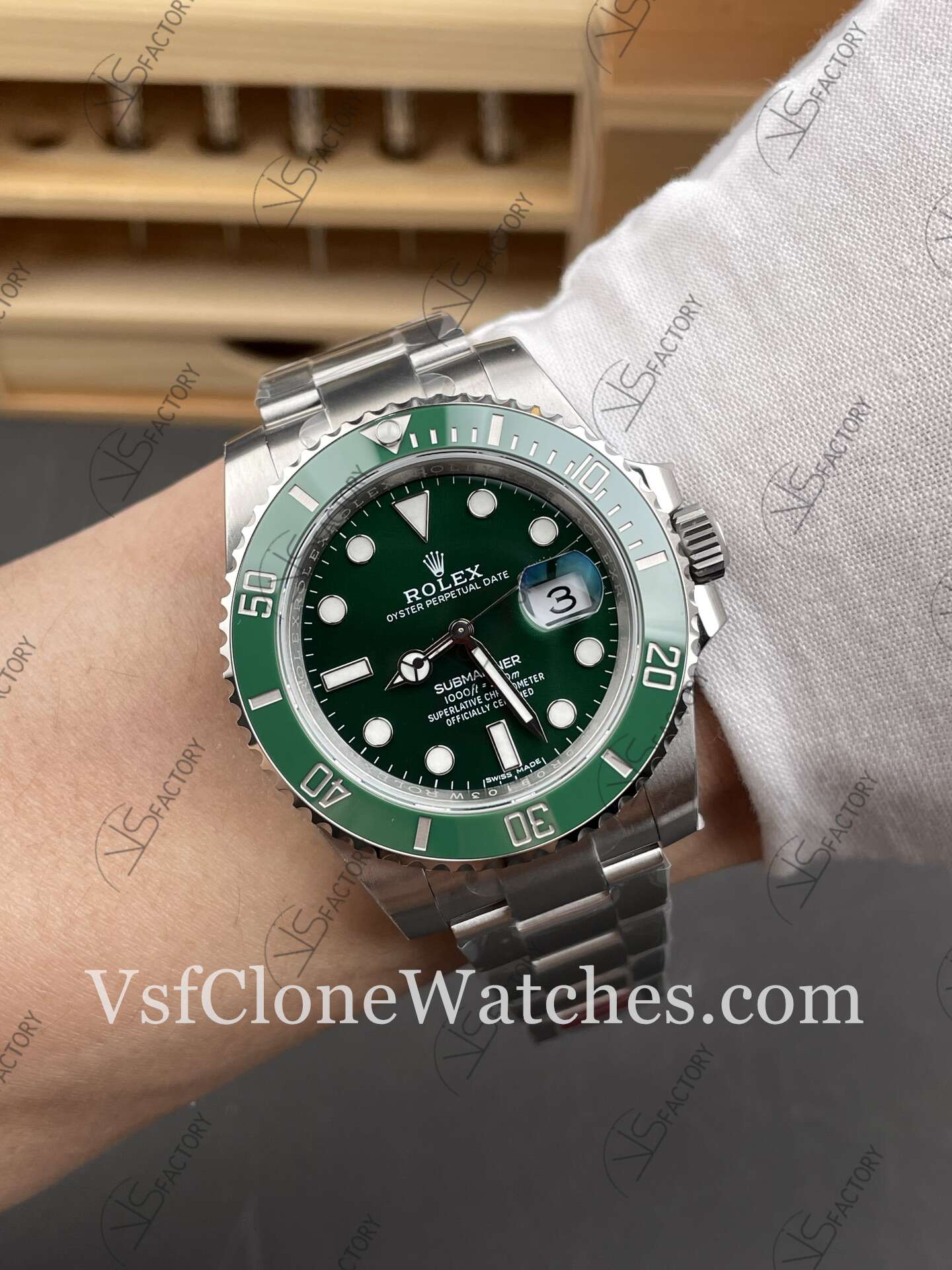 Super Clone Watches - Rolex Submariner Hulk 116610LV 3135 Movement Green Dial - Image 10