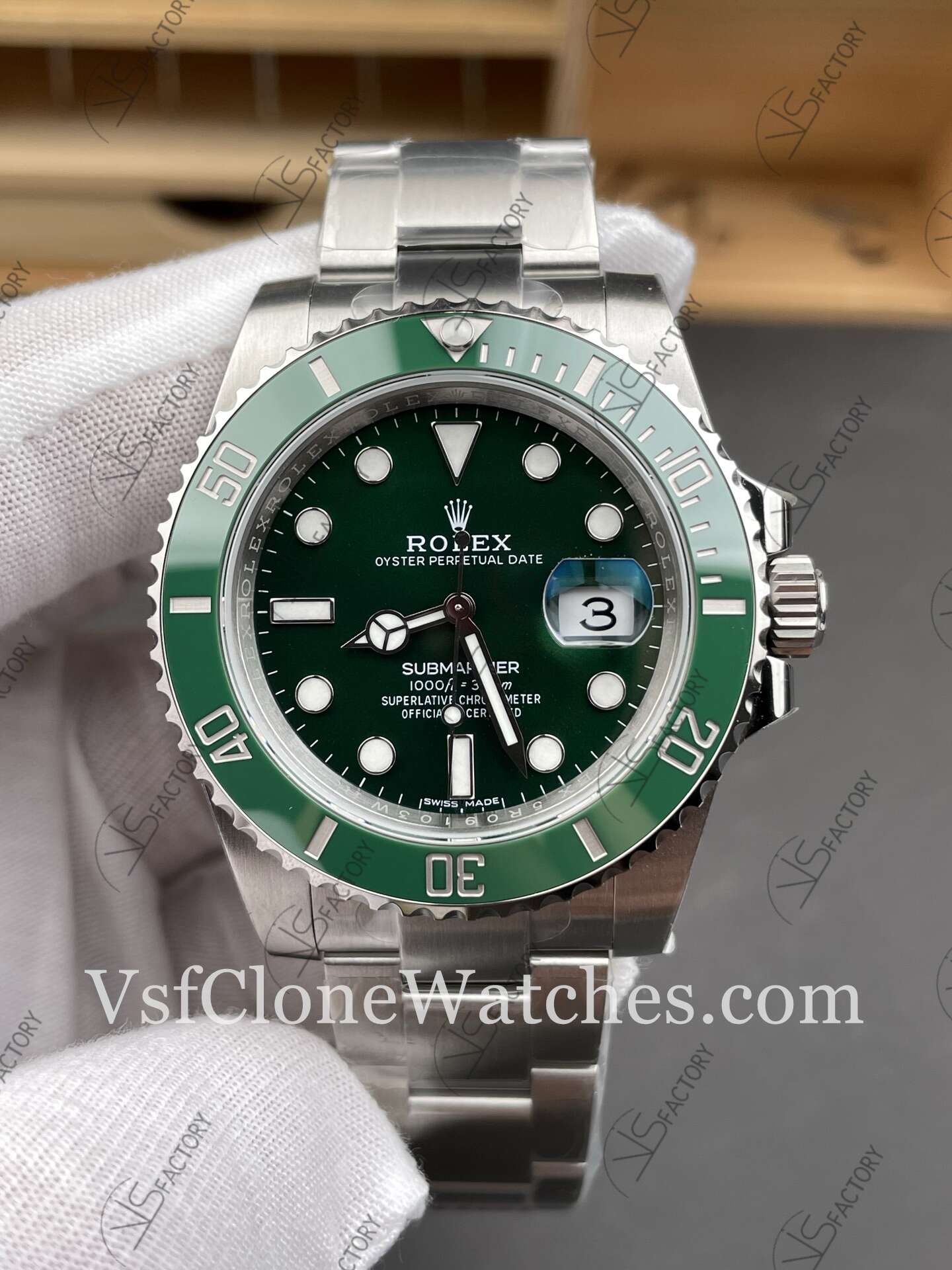 Super Clone Watches - Rolex Submariner Hulk 116610LV 3135 Movement Green Dial - Image 2