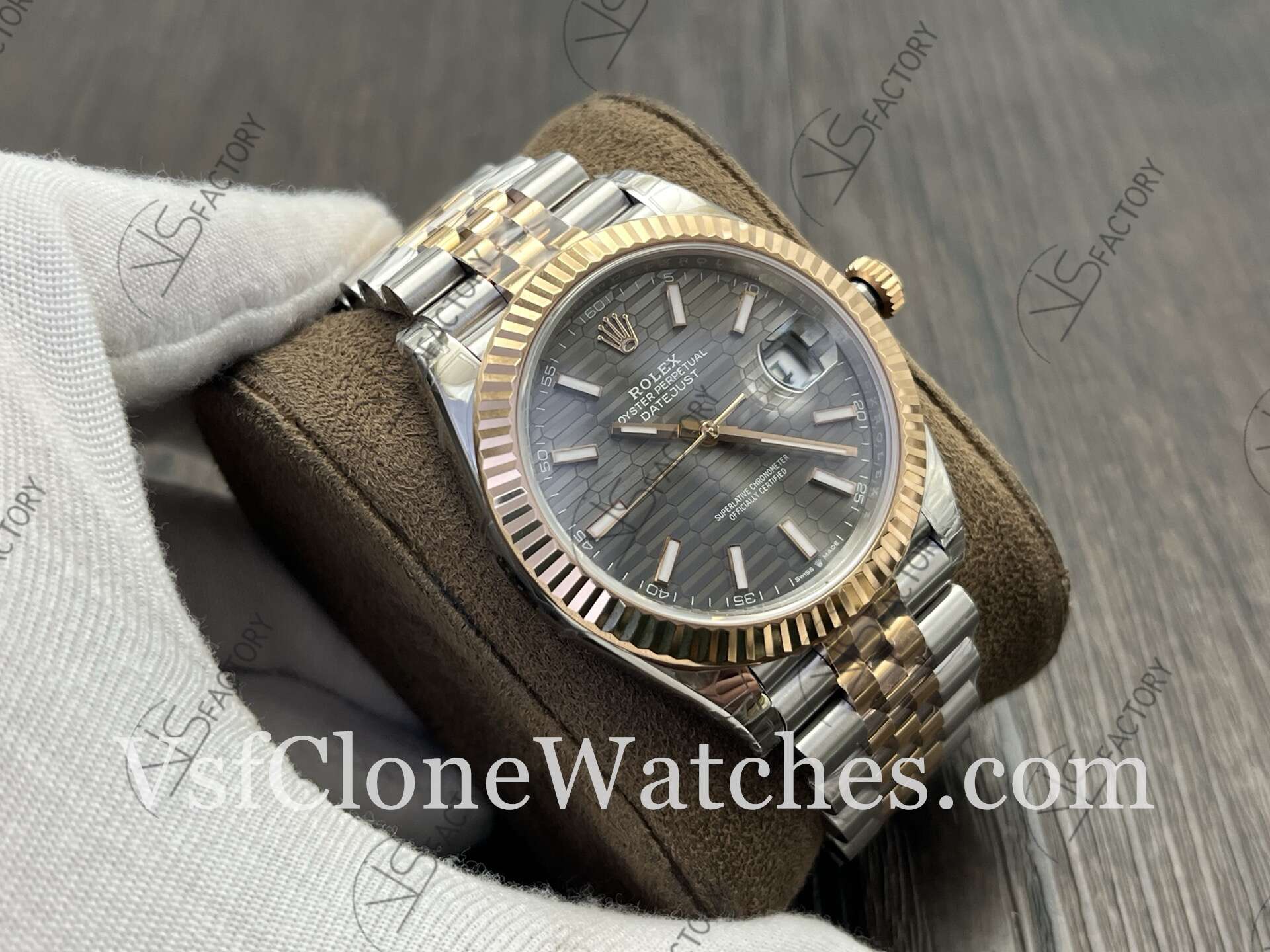 Super Clone Watches - Rolex DateJust m126331-0020 Jubilee 41MM 3235 Movement Gray Fluted Dial - Image 4