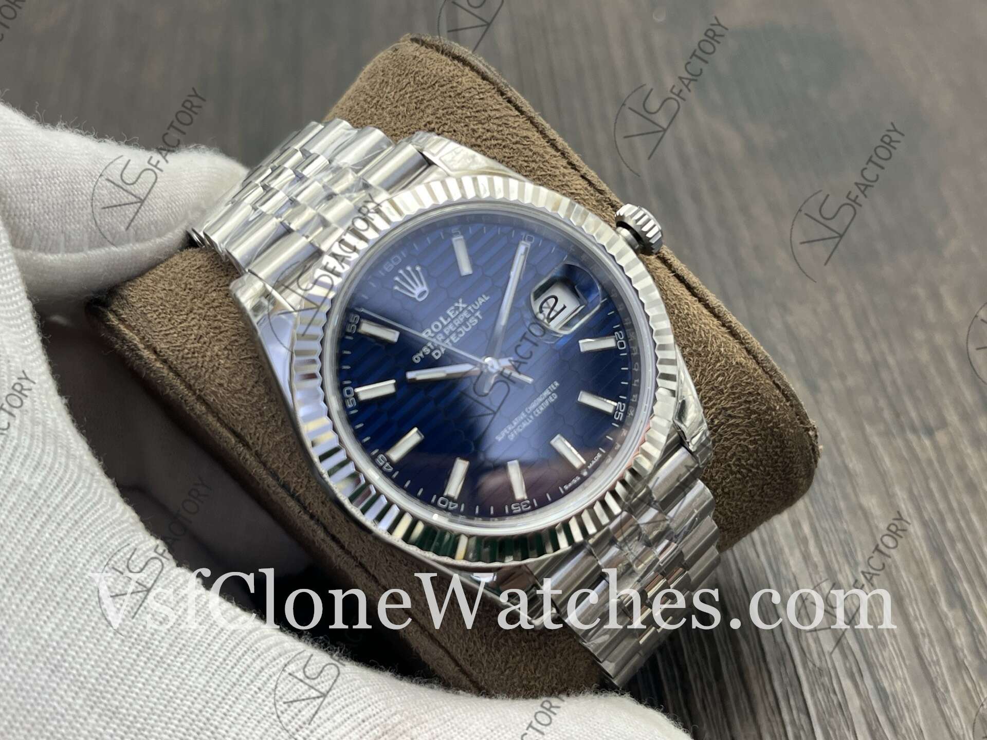 Super Clone Watches – Rolex DateJust M126334-0032 Jubilee 41MM 3235 Movement Blue Fluted Dial - Image 4