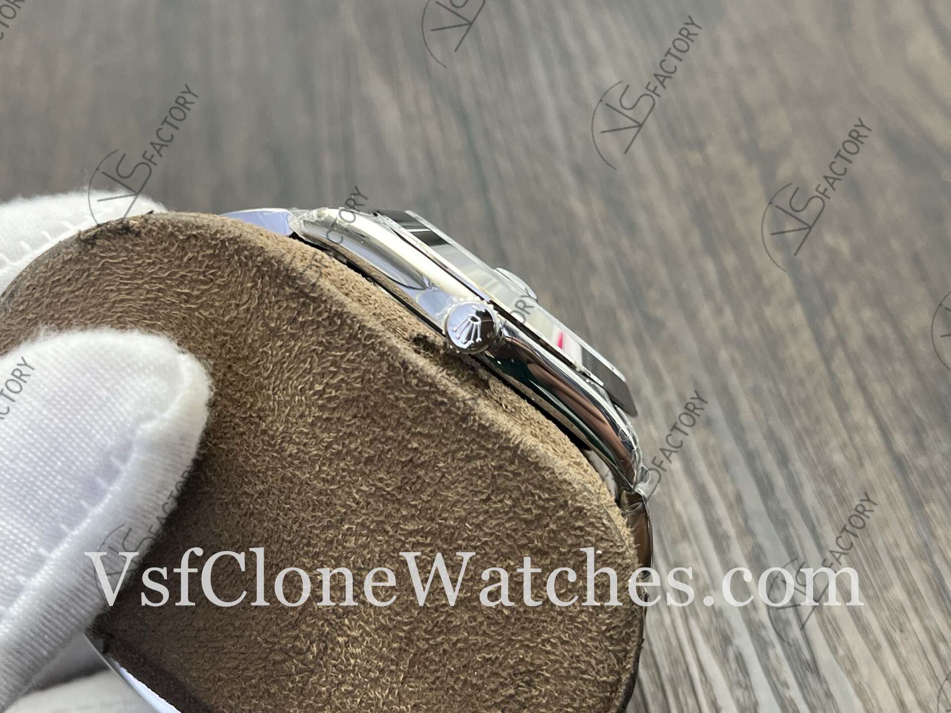 Super Clone Watches – Rolex DateJust m126300-0003 Oyster 41MM 3235 Movement Silver Dial - Image 6