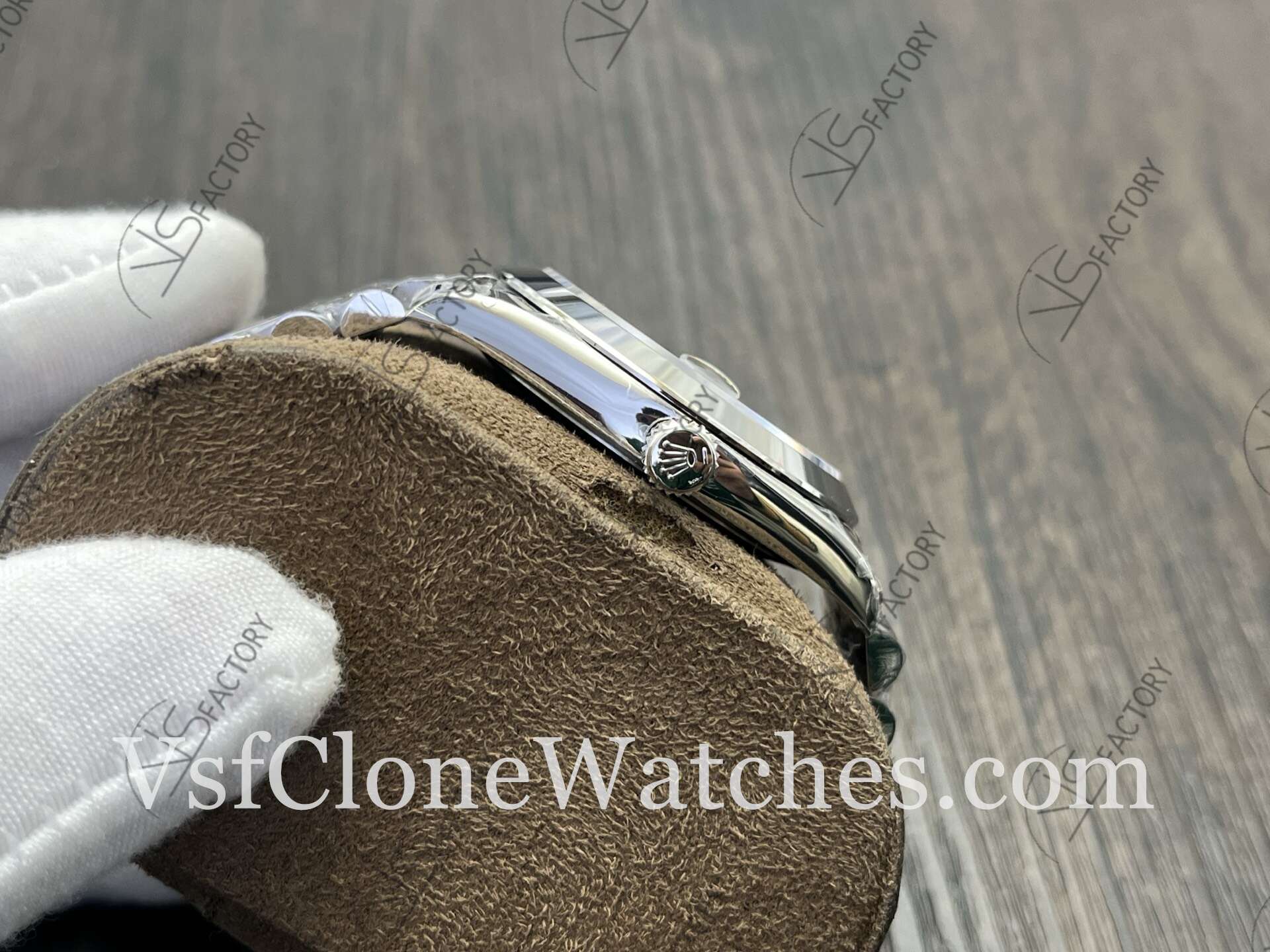 Super Clone Watches – Rolex DateJust m126300-0012 Jubilee 41MM 3235 Movement Black Dial - Image 6