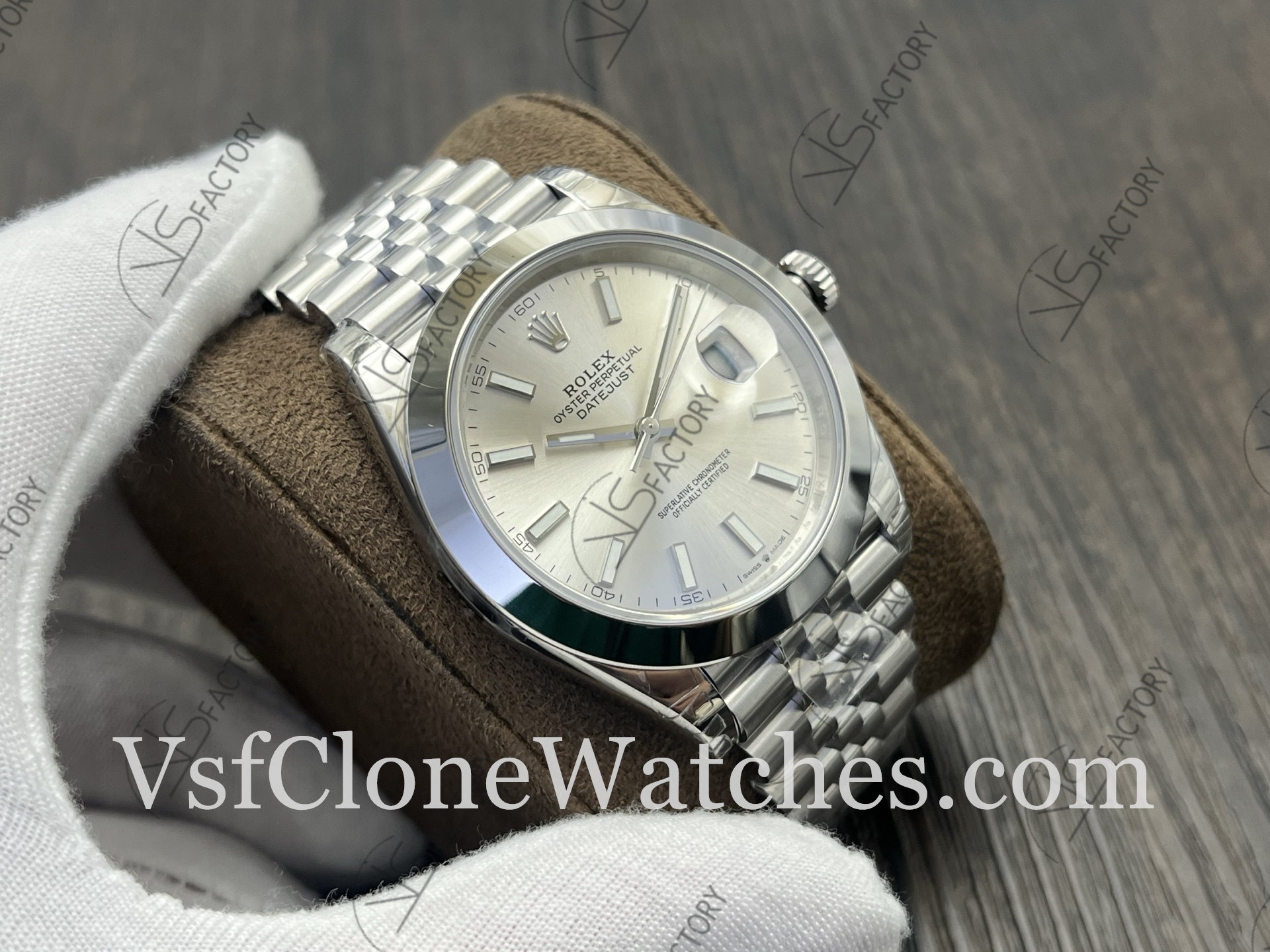 Super Clone Watches – Rolex DateJust m126300-0004 Jubilee 41MM 3235 Movement Silver Dial - Image 4