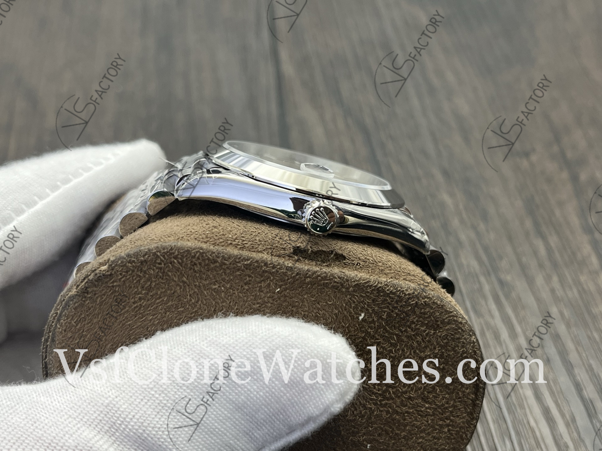 Super Clone Watches – Rolex DateJust m126300-0004 Jubilee 41MM 3235 Movement Silver Dial - Image 6