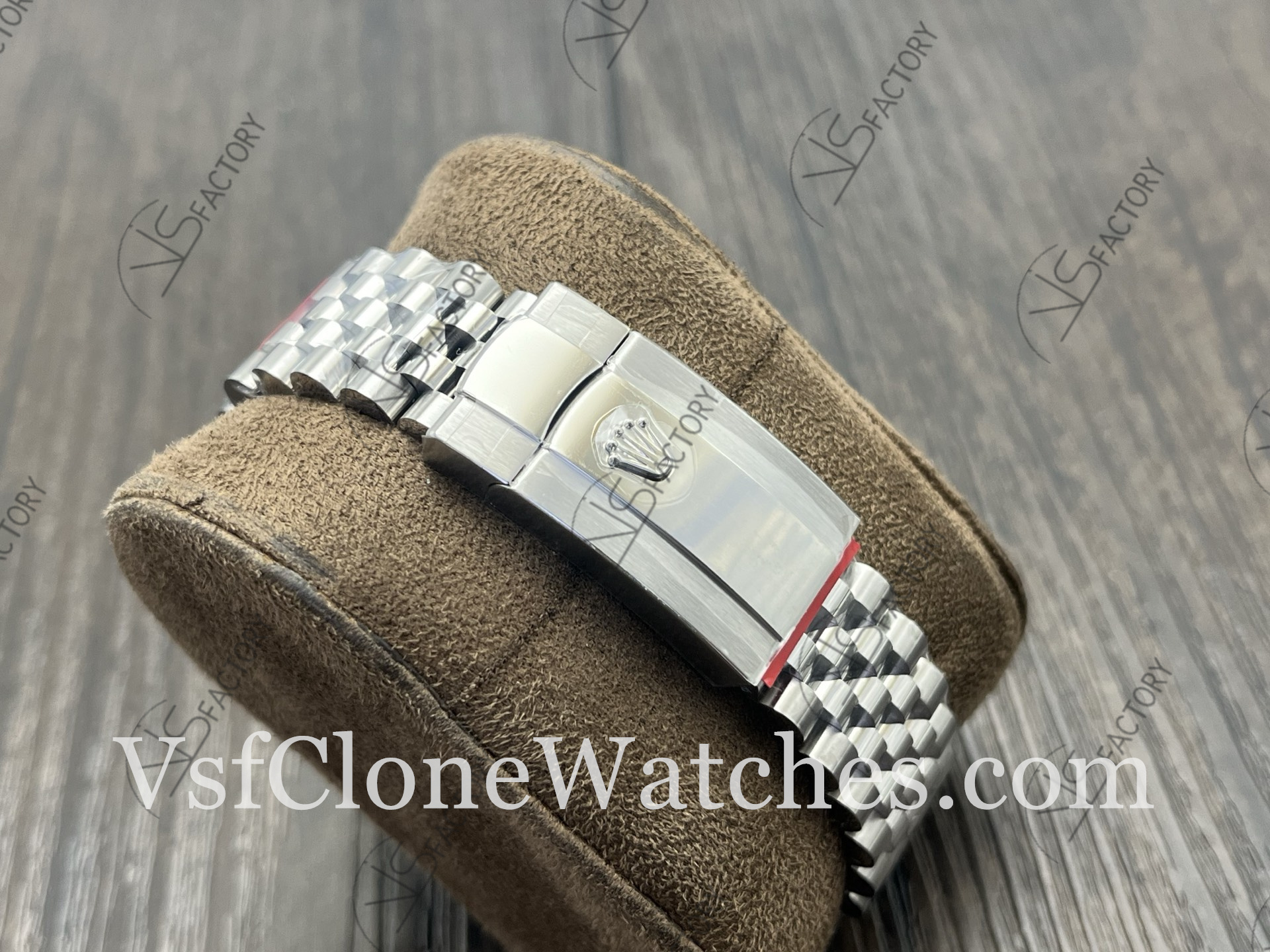 Super Clone Watches – Rolex DateJust m126300-0004 Jubilee 41MM 3235 Movement Silver Dial - Image 9
