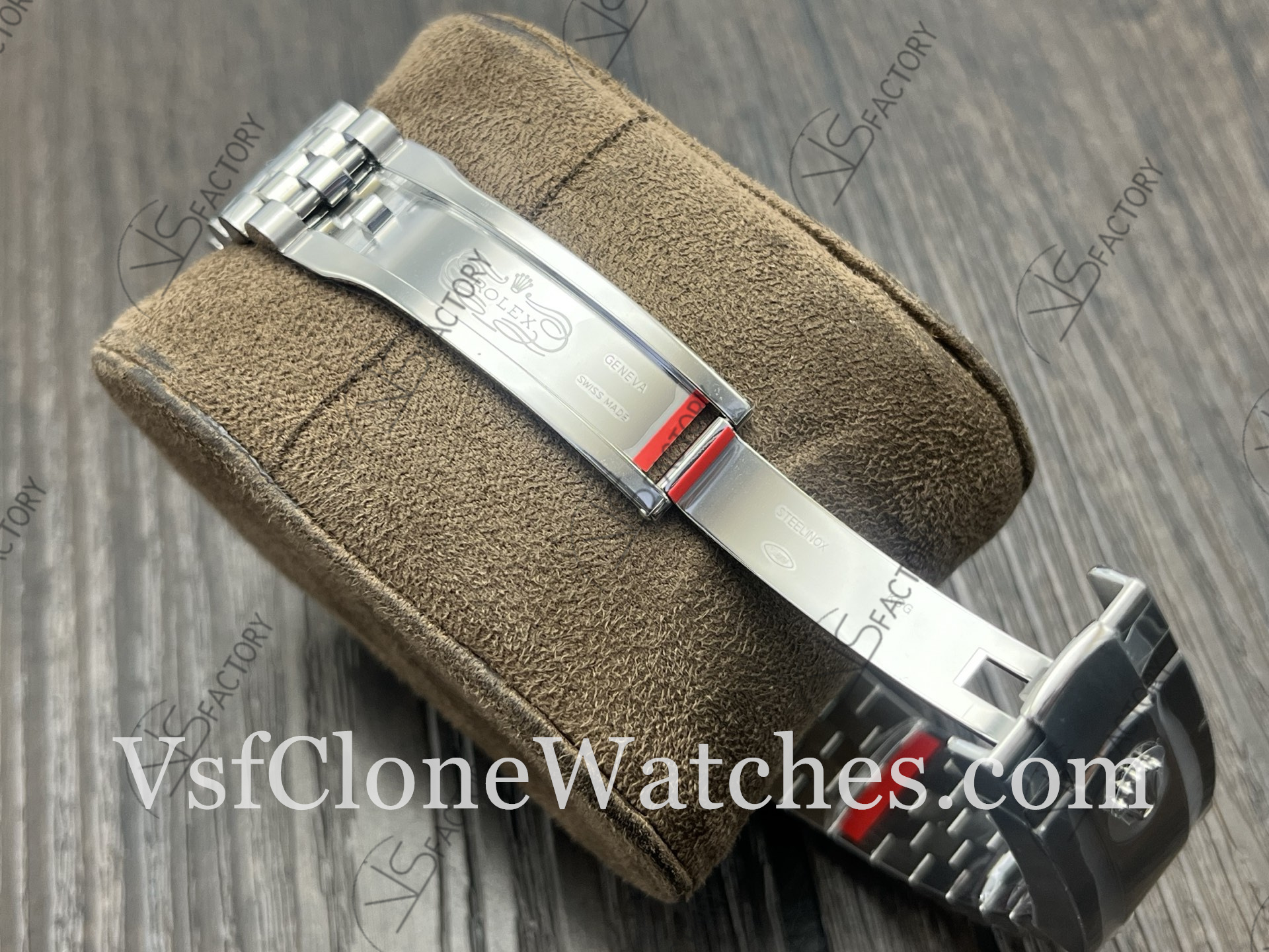 Super Clone Watches – Rolex DateJust m126300-0004 Jubilee 41MM 3235 Movement Silver Dial - Image 8