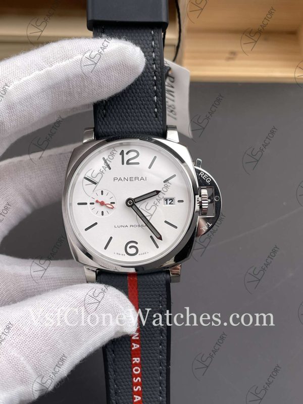 Clone Watches - Panerai Luminor Luna Rossa PAM01381