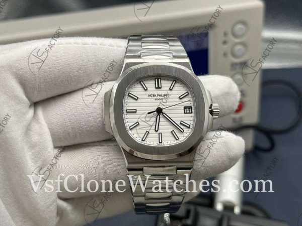 Clone Watches - Patek Philippe Nautilus 5711/1A-011