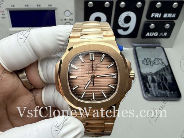 Clone Watches - Patek Philippe Nautilus 5711/1R-001