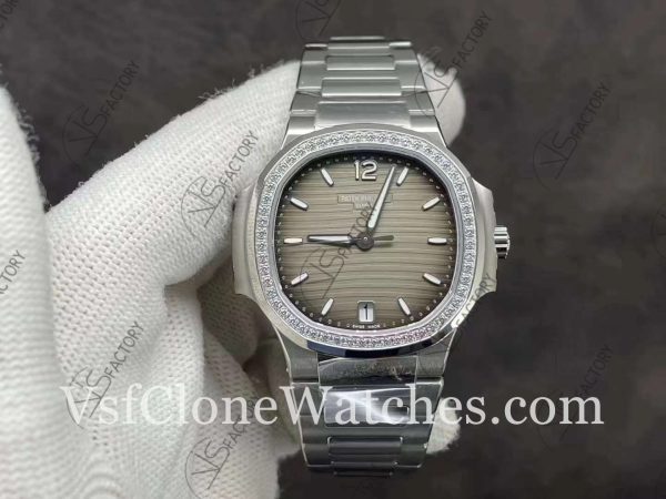 Clone Watches – Patek Philippe Nautilus 7118/1200A-011
