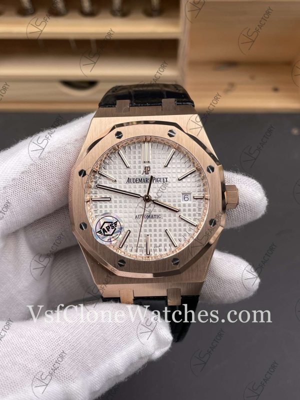 Clone Watches - Audemars Piguet Royal Oak 15400OR White Dial