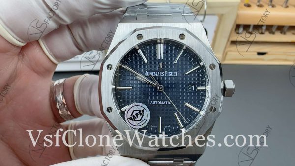 Clone Watches - Audemars Piguet Royal Oak 15400ST Blue Dial