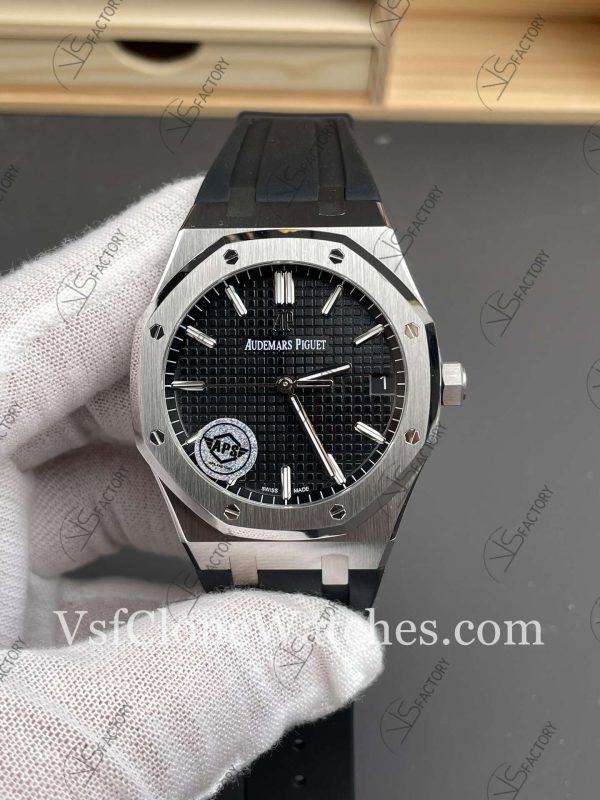 Clone Watches - Audemars Piguet Royal Oak 15500ST Black Dial Rubber Strap
