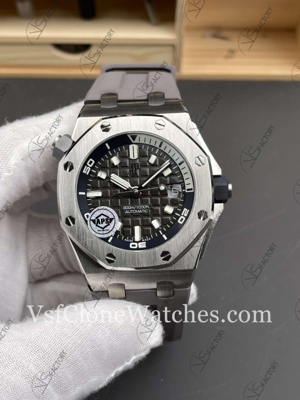 Clone Watches – Audemars Piguet Royal Oak 15720ST Gray Dial