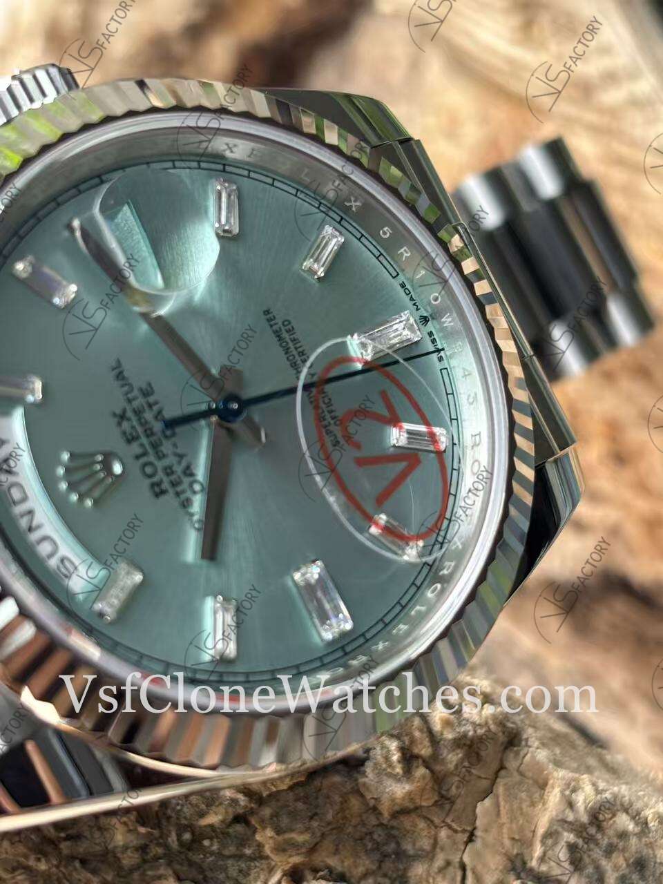 Super Clone Watches – Rolex Day Date M228236-0006 3255 Movement 40mm Ice Blue Dial with Diamond Markers - Image 7
