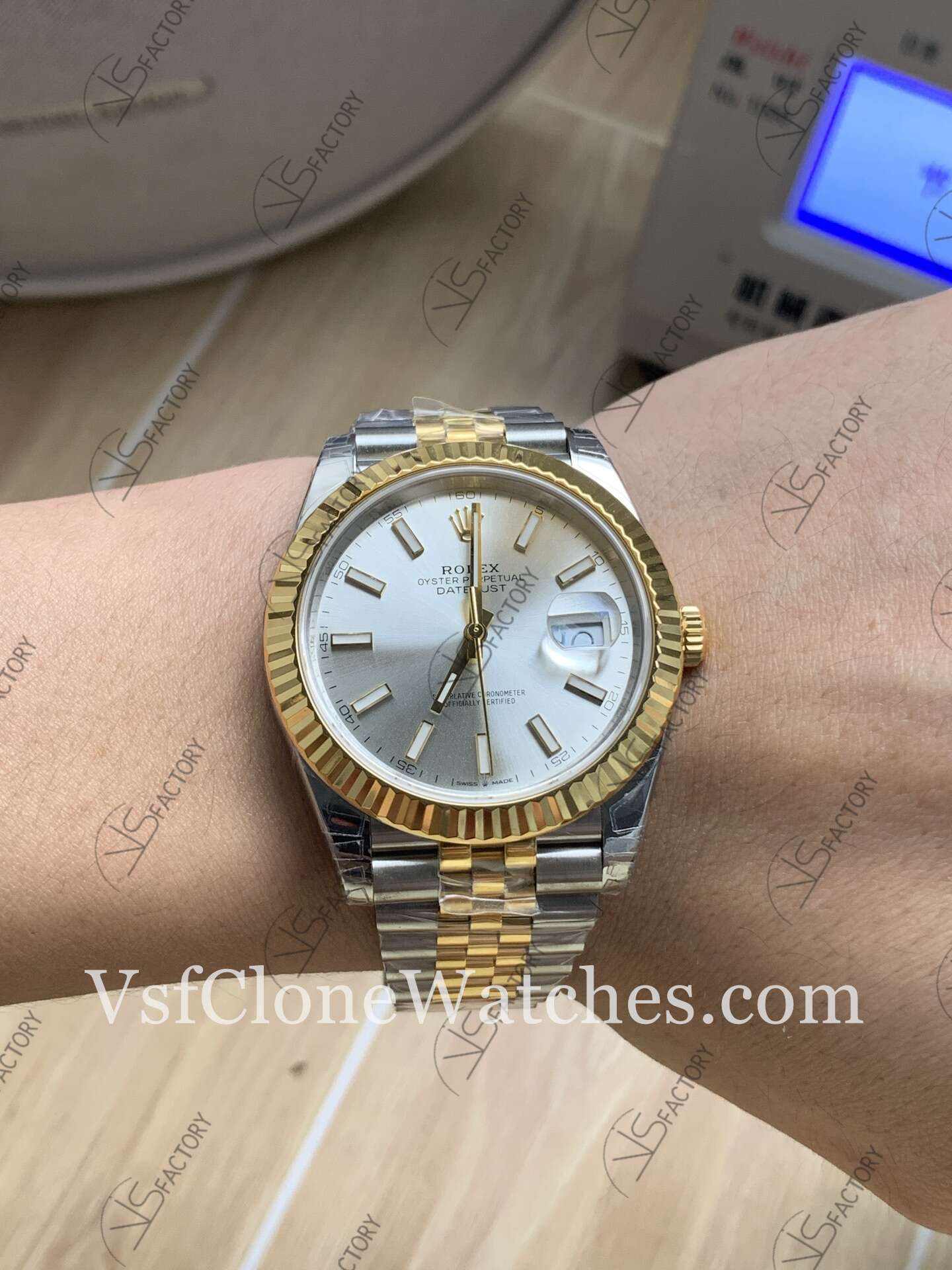 Super Clone Watches – Rolex DateJust m126333-0002 Jubilee 41MM 3235 Movement Silver Dial - Image 9