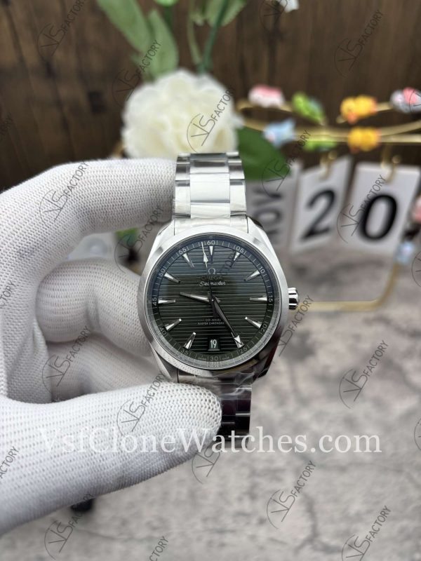 Clone Watches – OMEGA Seamaster  220.10.41.21.10.001