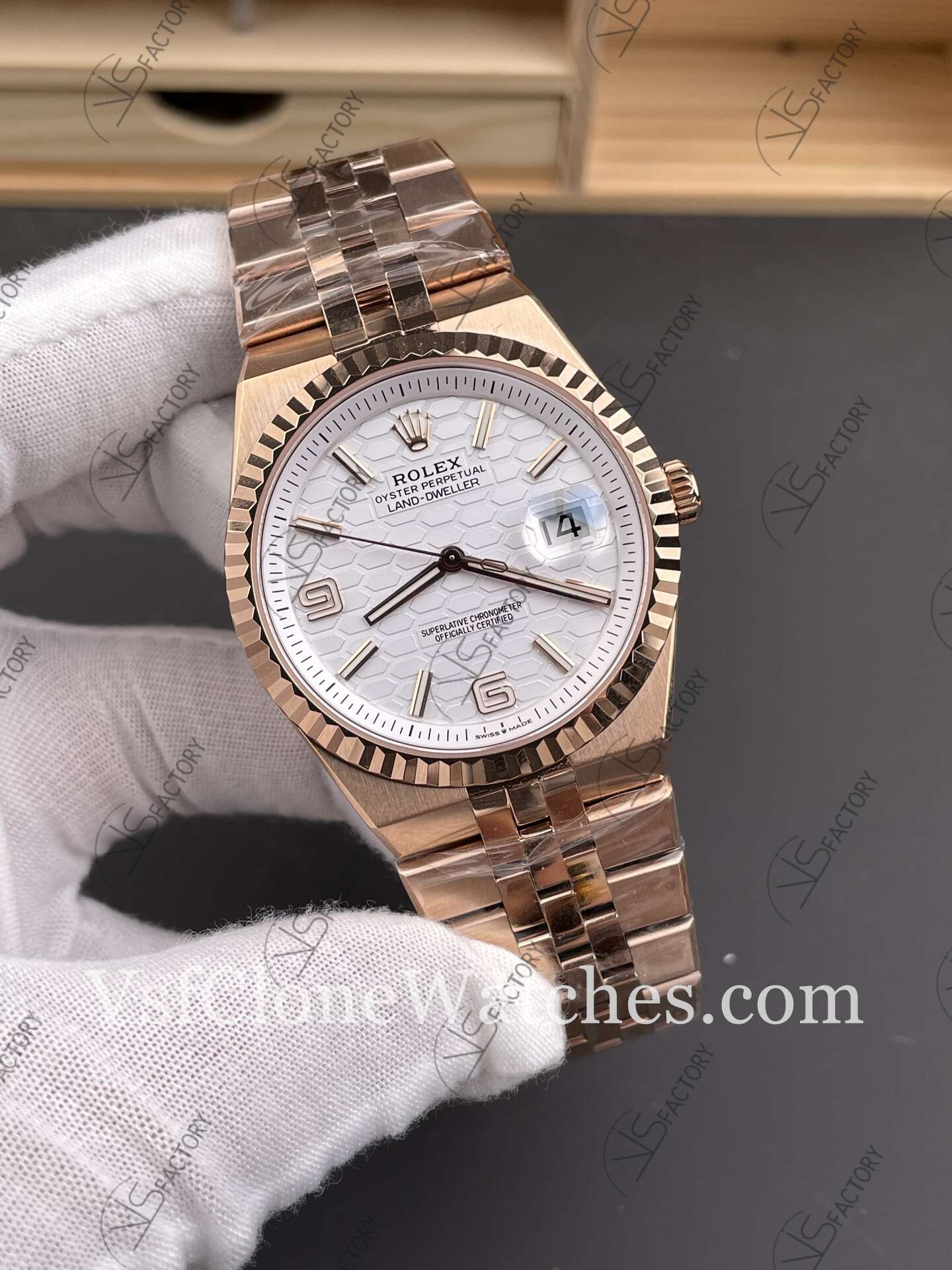 Super Clone Watches – Rolex Land-Dweller Rose Gold M127335-0001 7135 Movement White Dial 40MM - Image 3