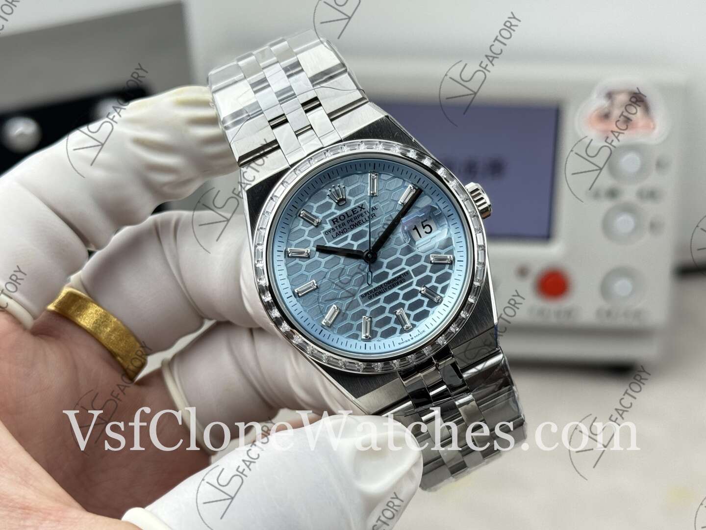 Super Clone Watches – Rolex Land-Dweller M127386TBR-0001 7135 Movement Blue Dial 40MM - Image 2