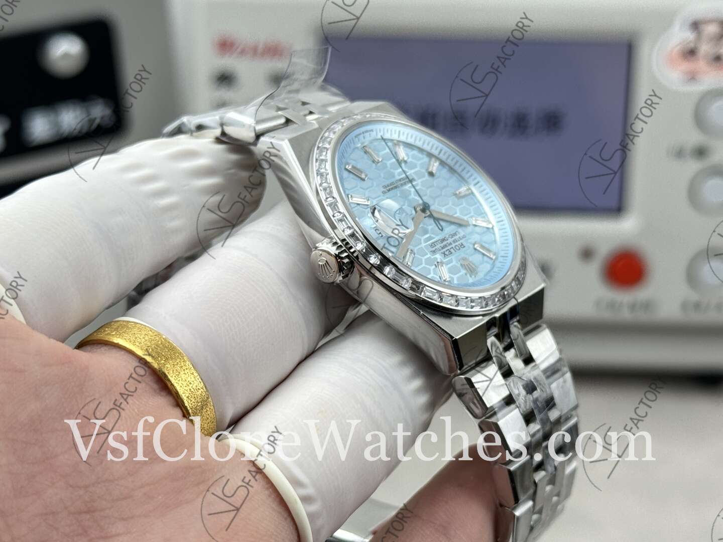 Super Clone Watches – Rolex Land-Dweller M127386TBR-0001 7135 Movement Blue Dial 40MM - Image 6