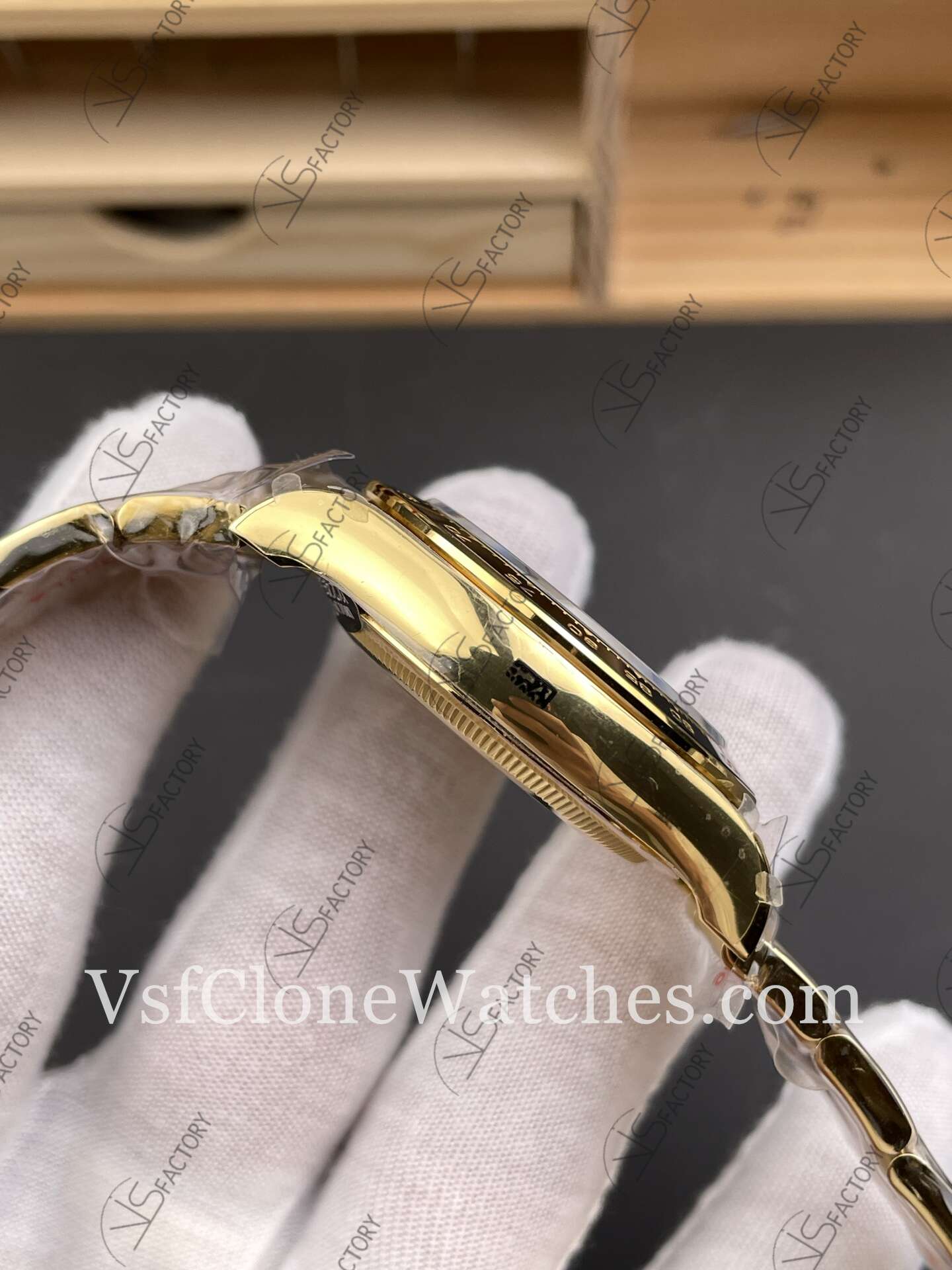 Super Clone Watches – Rolex Daytona Le Mans 100 Years Anniversary 18K Gold 4132 Movement - Image 5